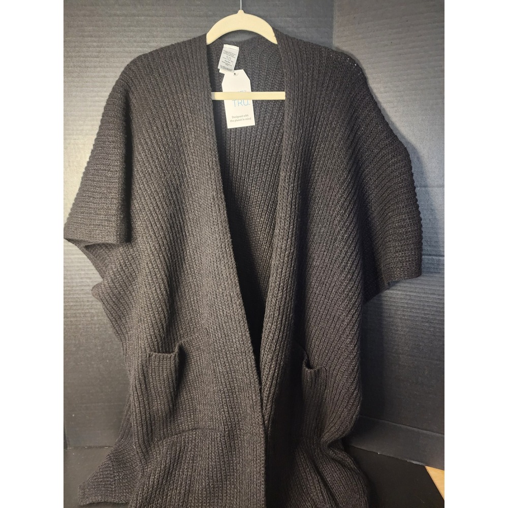Time and Tru Black Soot Rib Knit Pocket Cape One Size NWT TT234138